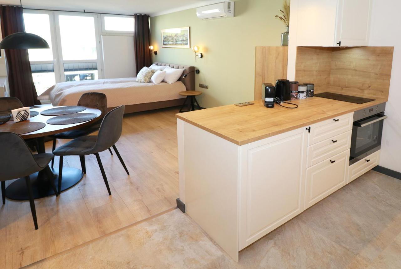 Falcon Apartment Center 3 Krolewska Варшава Екстер'єр фото