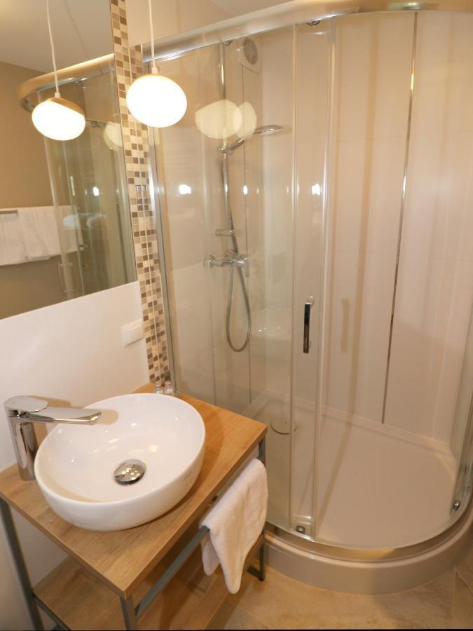 Falcon Apartment Center 3 Krolewska Варшава Екстер'єр фото